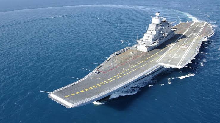 Amazing Video OF INS Vikramaditya 1 INS Vikramaditya